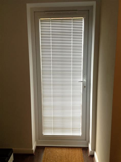venetian blinds for glass doors